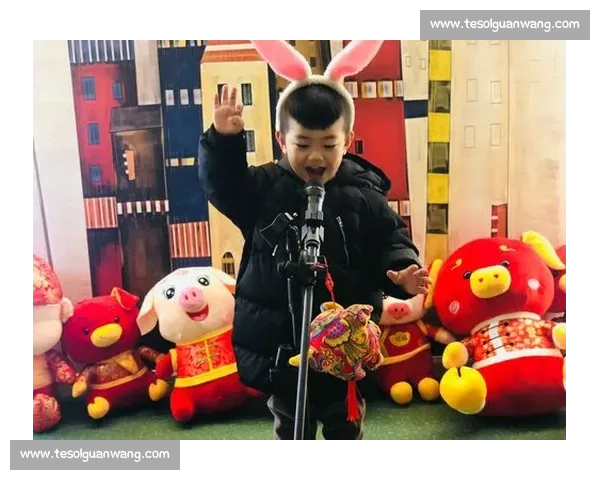 一年级唱歌比赛:童声悠扬展风采,快乐歌唱迎新春